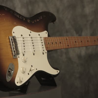 original 1957 Fender Stratocaster Sunburst w/orig. tweed case image 9