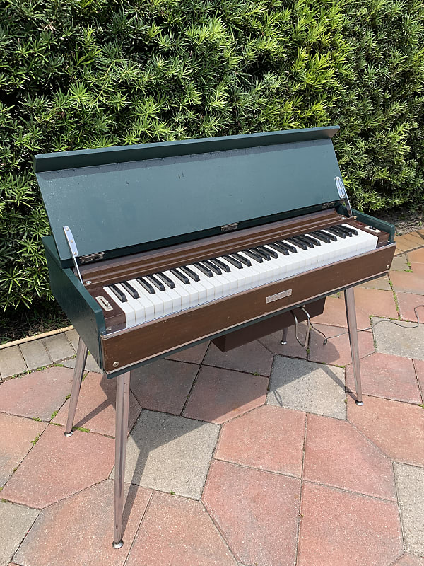 Yamaha L-2B Electric Harmonium 1960s Forest Green | Reverb