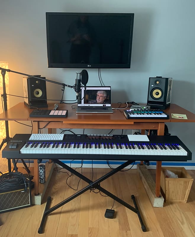 Native Instruments S88 MKII - Like New image 1