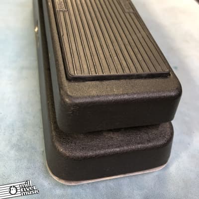 Dunlop GCB-95 Cry Baby Wah Effects Pedal image 5