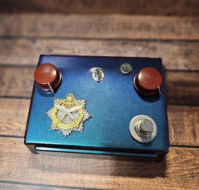 Hello Sailor Effects Rangemaster Flip paint Reverb