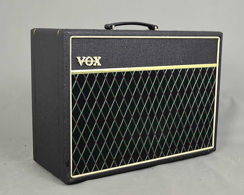 Vox Cambridge 30 Reverb Model V9310 2-Channel 30-Watt 1x10