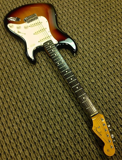 ゆ*こ様 Fender Japan Stratocaster 1982年製 中古］Fender Japan / 1982年製 JV Neck Stratocaster Sunburst