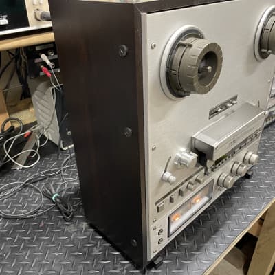 Teac X-1000R auto reverse reel to reel tape deck w/dust cover and