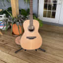 Takamine P3NY New Yorker Acoustic-Electric Parlor Guitar