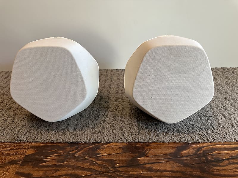 Bang & Olufsen Beoplay S3 スピーカー Wireless Stereo Bluetooth speaker (Beoplay S3) - YouTube