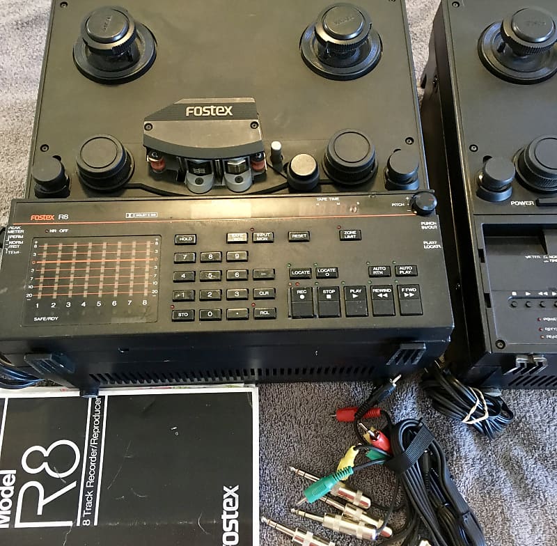 Fostex R8 Rack Ears Rails black (pair left and a right) L227
