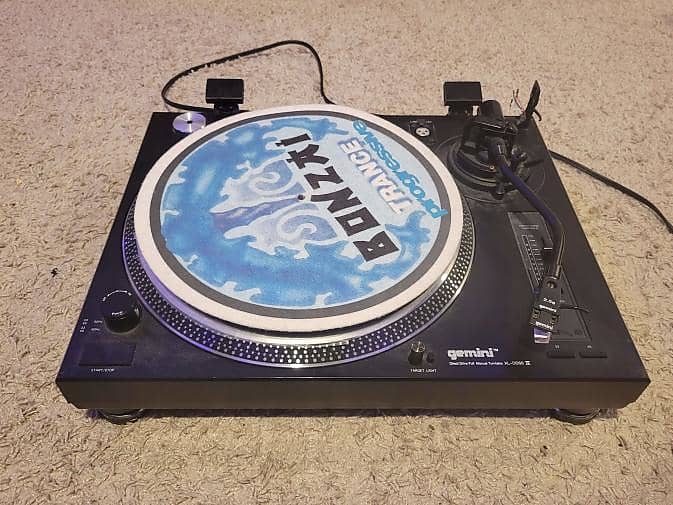 Gemini XL-DD50 Turntable in Great working condition No top