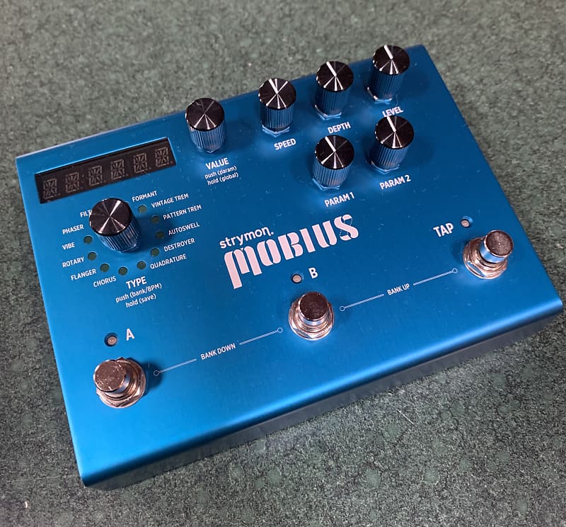 Strymon Mobius