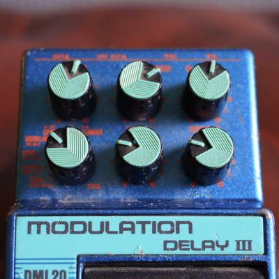 Ibanez DML20 Modulation Delay III - YouTube