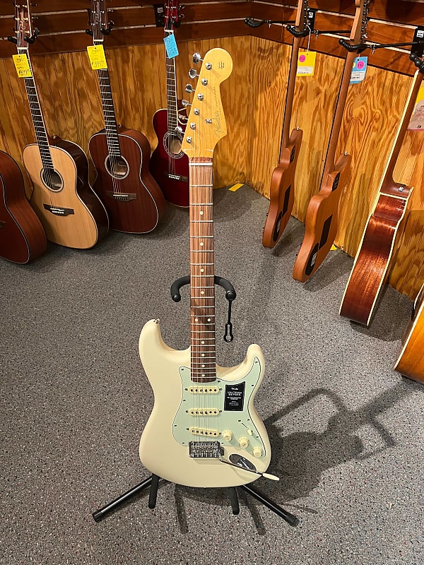 Fender Vintera '60s Stratocaster Modified - Olympic White w/ Gig Bag image 1