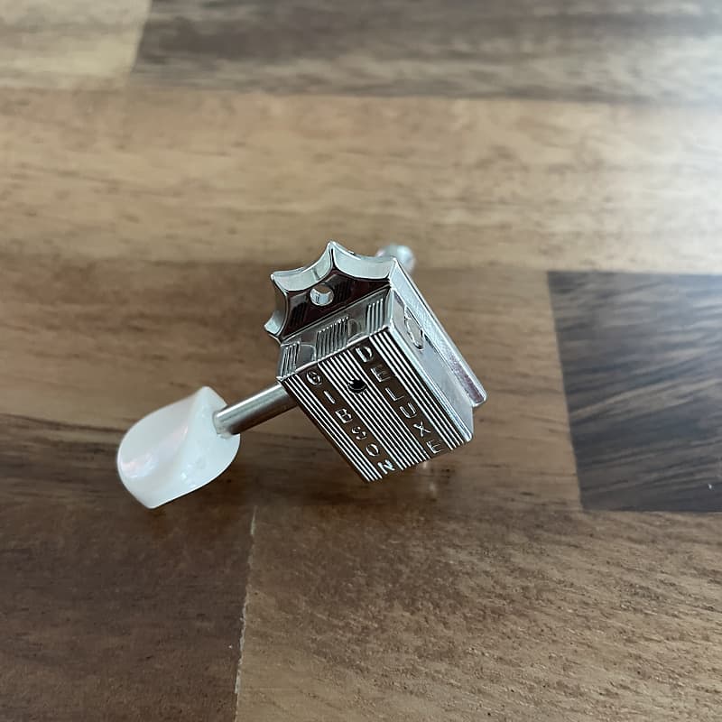 ギター Gibson Deluxe White Button Tuner Set Gibson PMMH-060 Deluxe White Button Vintage Nickel Tuner Set