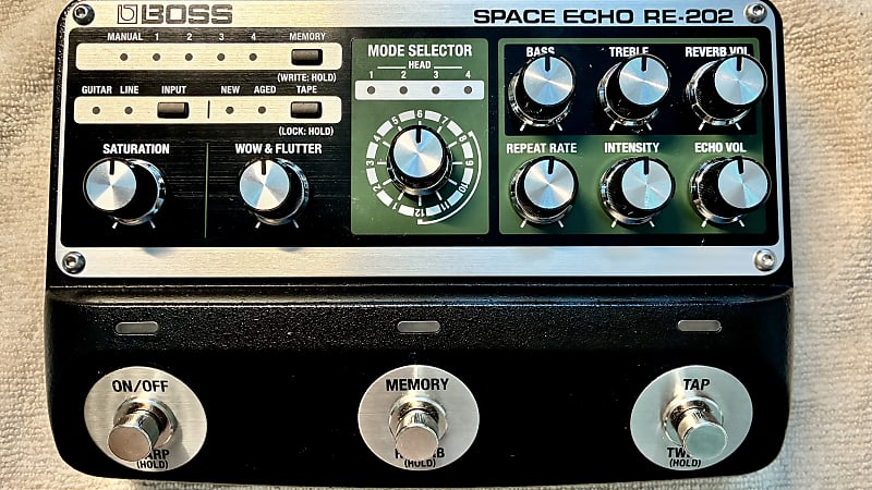 Boss RE-202 Space Echo