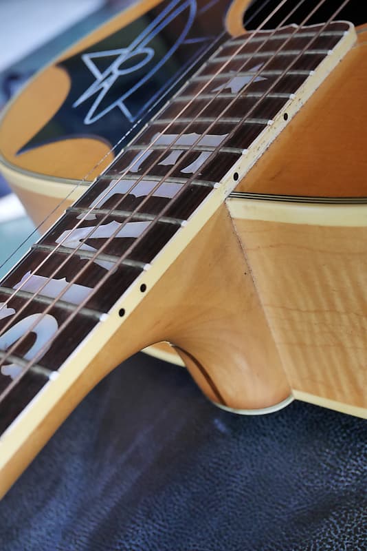 1997 Gibson J-200 / SJ200 Elvis Presley Limited Edition #164