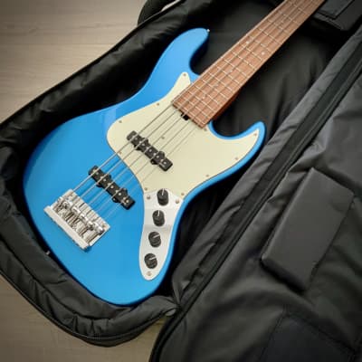 Sadowsky MetroExpress 21-Fret Vintage JJ 5-String Bass, Ice Blue Metallic High Polish, Morado Fretboard (2023 Updated Model) image 10