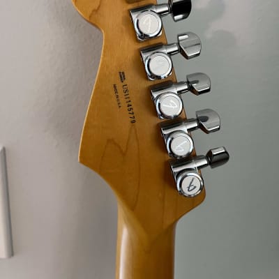 Fender American Deluxe Stratocaster V-Neck 2011 - 2015 | Reverb