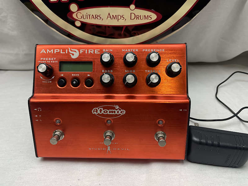 Atomic amplifire アトミック アンプリファイア-