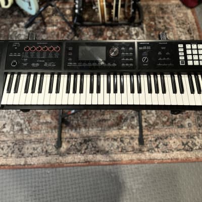 Roland FA-06 61-Key Music Workstation