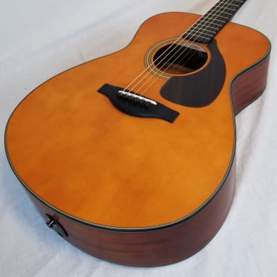 Yamaha FSX5 Red Label Folk Guitar w/Atmosfeel Pickup System & Hardshell Case image 6