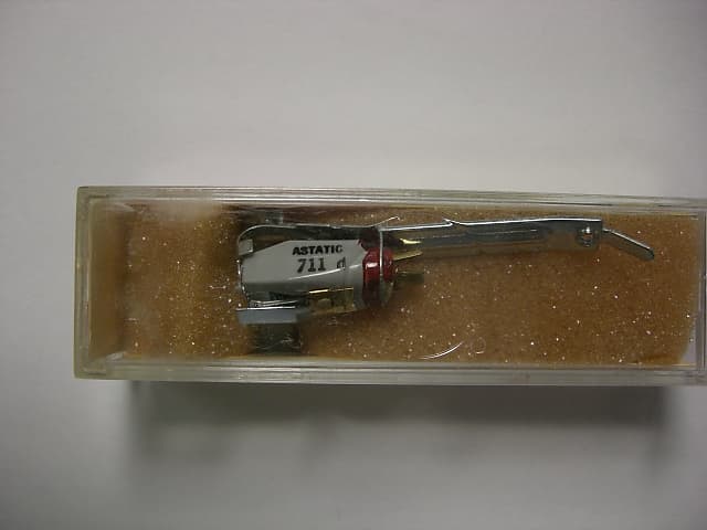 Vintage 126D Electro Voice Ceramic Phonograph Cartridge and Needle