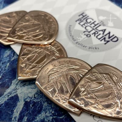 The Highland Plectrum Co . Two (2) Elizabeth 1967 Half Penny Coin Plectrums. 25% Off, Normally £18 image 2