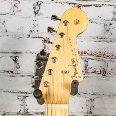 Fender - 2019 Vintage Custom '62 - Stratocaster® Electric Guitar - Maple Neck - 3-Color Sunburst - x5035 image 5