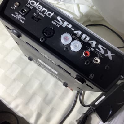 Roland SP-404SX Linear Wave Sampler - LIMITED COLOR WHITE - Japan Import |  Reverb