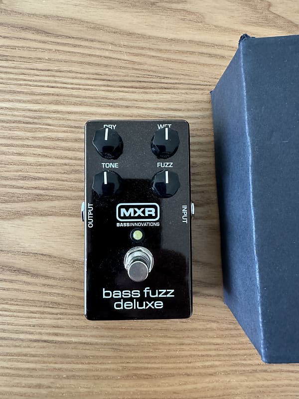 MXR M84 Bass Fuzz Deluxe