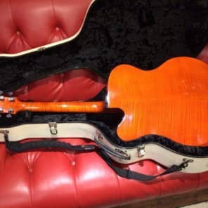 Marchione 17 inchi Archtop Trans Red image 3
