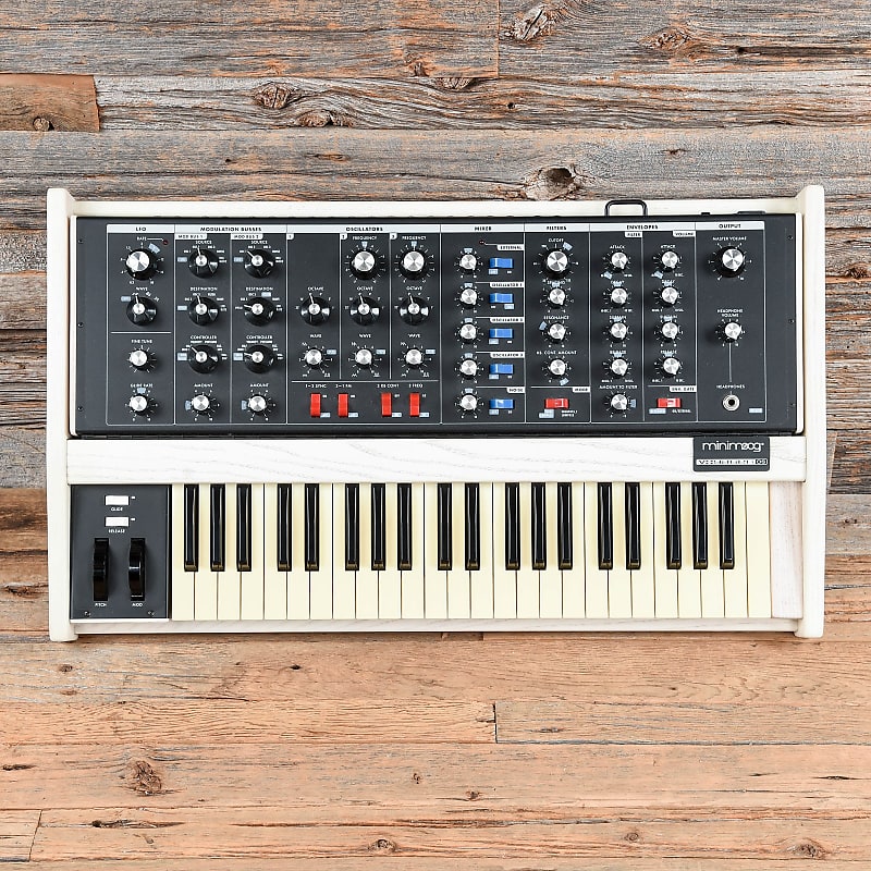 Moog Minimoog Voyager Old School 44-Key Monophonic Synthesizer image 3