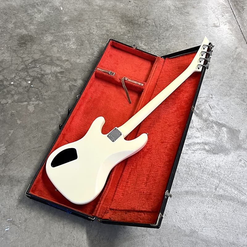 ね*こ様 Aria ProⅡ Diamond Series White ソフトケ Aria Pro II Diamond Device Bass 1980's Cocaine white
