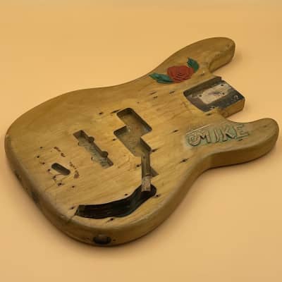 Immagine 1969 Fender Precision Bass Folk Hippie Art Carved Mike’s Rose Refin Vintage Original Body Modified by John Suhr - 2
