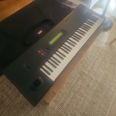 Korg M1 - Legendary Synthesizer - Accessories - Excellent Condition - Revised (with invoice)