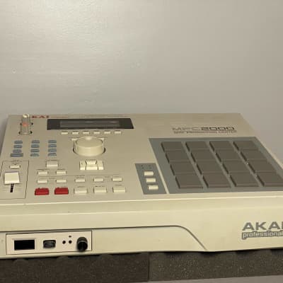 Akai MPC2000 - New LCD - Maxed RAM - All New Tact switches & Button LEDs & more image 10