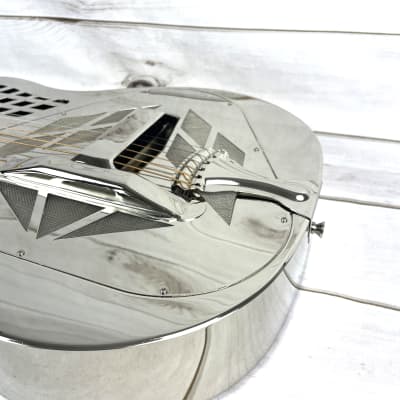 Royall Resonators Royall Trifecta Bright Mirror Nickel Finish Brass Body Tricone Resonator Guitar image 4