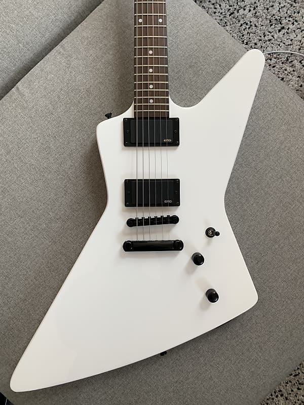 epiphone 1984 Explorer EX ホワイト エクスプローラー Epiphone 1984 Explorer EX - Alpine White – Moze Guitars