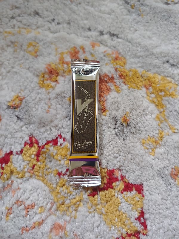 Vandoren SR813 Alto Saxophone V21 Reeds Strength 3; Box Of 10 | UK
