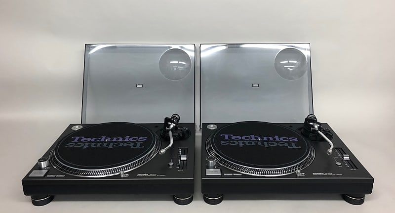 2 Technics SL1200 MK5 in Mint Condition | Reverb