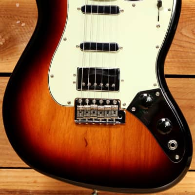 Fender 2019 Sixty-Six Alternate Reality Sunburst HSS Offset Guitar Clean! 95002 image 7
