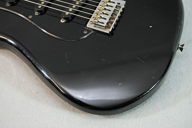 Yamaha SE203 Electric Guitar Black Professionally Set Up