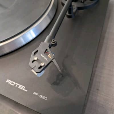 Rotel rp830 mid 1980s - wood metal plastic image 3