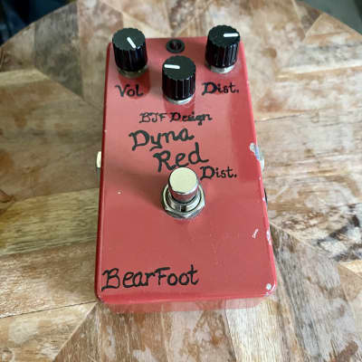 Bearfoot FX Dyna Red Distortion