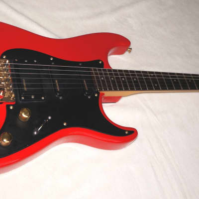 Fernandes Stratocaster / Strat FST-55 Red Floyd Rose The Function