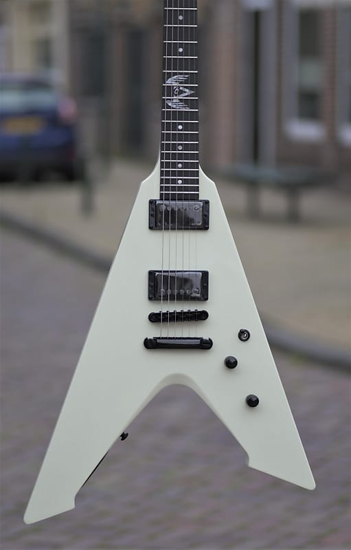 ESP LTD James Hetfield Vulture | Reverb Canada