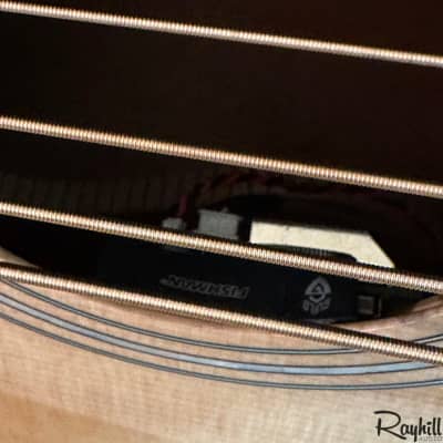 Guild B-240EF Fretless Concert 4 String Acoustic-Electric Bass Guitar image 9