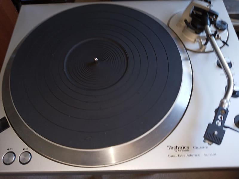 Technics SL 1301 direct drive turntable in excellent condition image 1