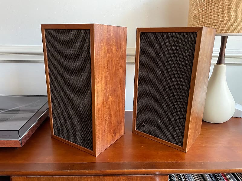 Vintage ev fashion speakers