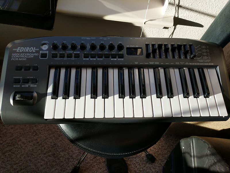 Edirol PCRM30 32Key MIDI Controller Keyboard (made by Reverb