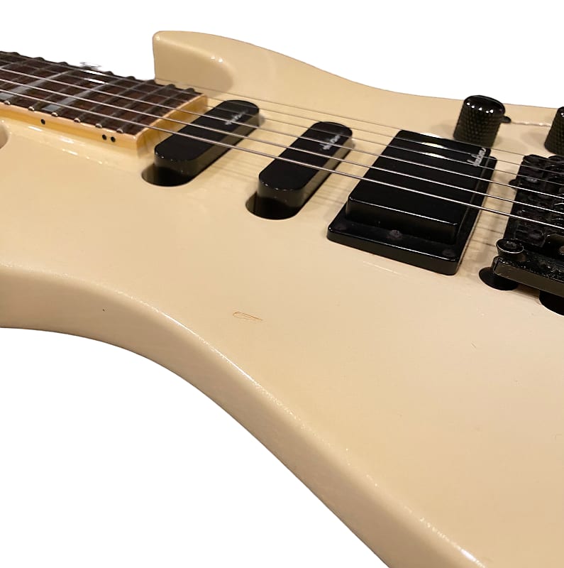 Charvel SL-145 Made in Japan - MIJ - 1989 - Pearl White w Charvel SL-145 Made in Japan - MIJ - 1989 - Pearl White w