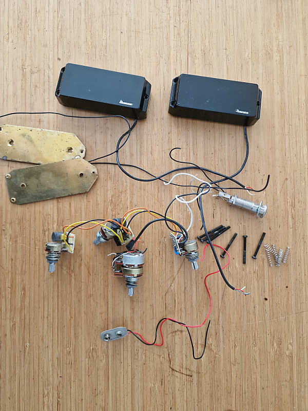 Ibanez active bass pickups preamp Mc2940 1980s Reverb